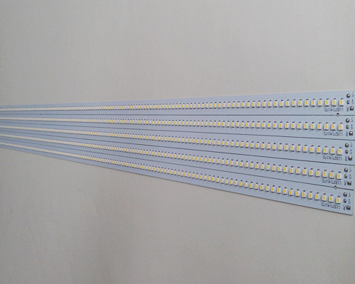 LED長(cháng)條燈具貼片加工
